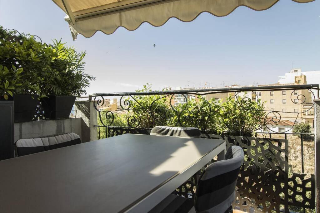 Preciosa Casa En Vilajoyosa Con Vistas Al Mar En Las Casas Colgantes Del Casco Antiguo Villajoyosa Εξωτερικό φωτογραφία