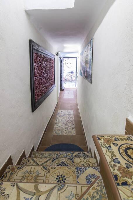 Preciosa Casa En Vilajoyosa Con Vistas Al Mar En Las Casas Colgantes Del Casco Antiguo Villajoyosa Εξωτερικό φωτογραφία