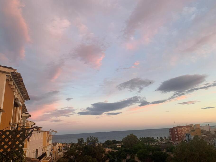 Preciosa Casa En Vilajoyosa Con Vistas Al Mar En Las Casas Colgantes Del Casco Antiguo Villajoyosa Εξωτερικό φωτογραφία